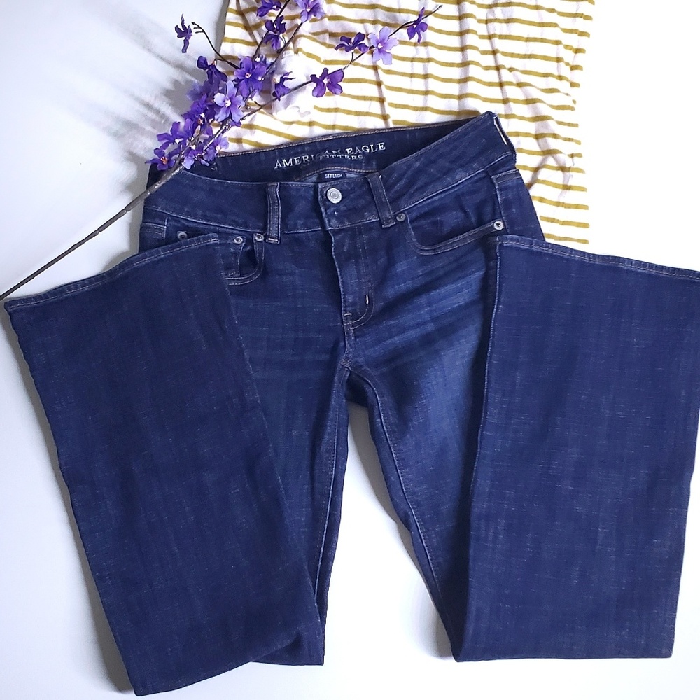 American Eagle Outfitter Straight Leg Stretch Jean